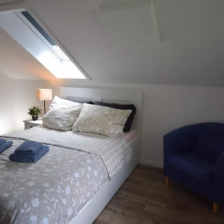 Apartment Bimax Neu Renovierte, Gemuetl. 4 Dachwohnung Turkheim