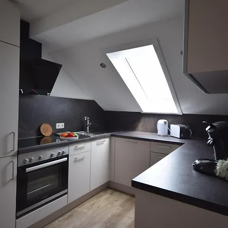Apartment Bimax Neu Renovierte, Gemütl. 4 Dachwohnung