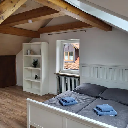 Apartment Bimax Neu Renovierte, Gemütl. 4 Dachwohnung