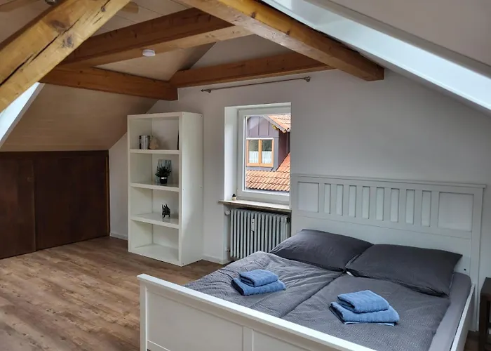 Daire Bimax Neu Renovierte, Gemuetl. 4 Dachwohnung